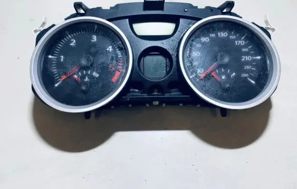 Renault Megane II Speedometer (instrument cluster) 8200408798 35110419