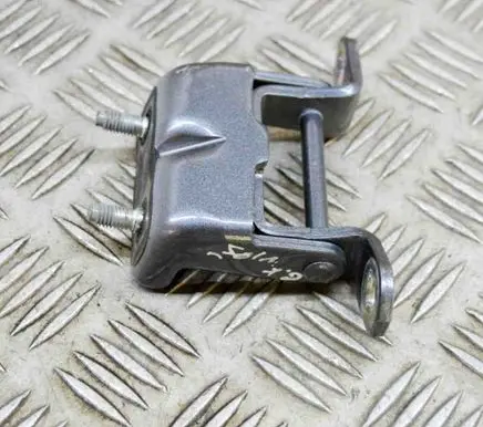 Nissan Leaf II (ZE1) Rear door lower hinge 824013NA1A