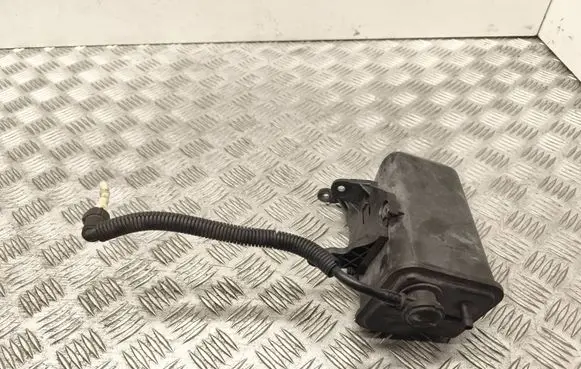 Volkswagen Golf V Active carbon filter fuel vapour canister 1K0201801