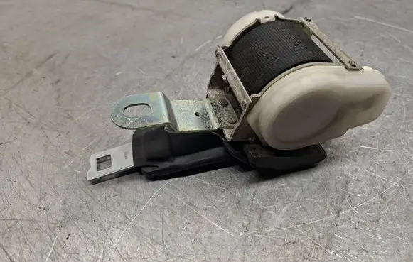 Opel Signum Middle seatbelt (rear) 10311252