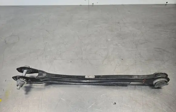 Rear control arm
