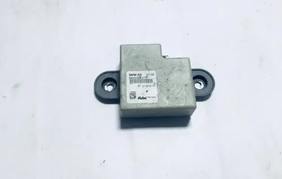 BMW X5 E70 Antenna control unit 6935024