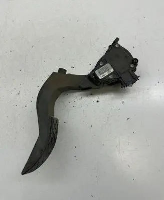 Audi A4 S4 B6 8E 8H Accelerator throttle pedal 8E1721523B 6PV00837601