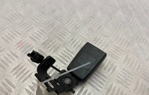 Mercedes-Benz CLS C257 Rear seatbelt buckle A2138600569