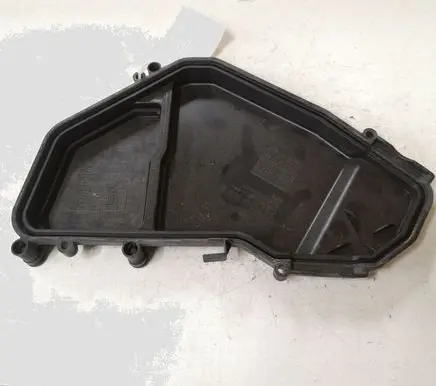Volkswagen Touareg II Fuse box cover 7L0937576