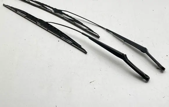 Volkswagen Transporter - Caravelle T5 Windshield/front glass wiper blade 7E2955409B 7E2955410B