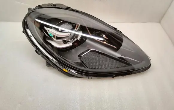 Porsche Macan (95B) Headlight/headlamp