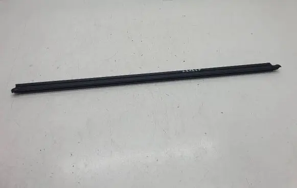 Skoda Octavia Mk4 Front door trim (molding) 5E3837479