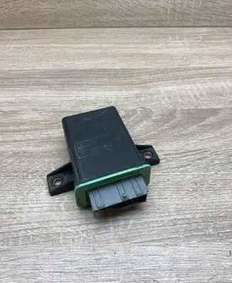 Citroen Berlingo Coolant fan relay 9631577780