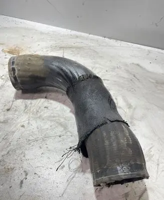 Volvo XC60 Intercooler hose/pipe