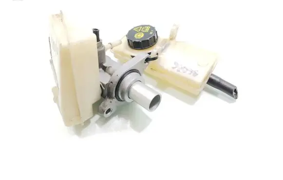 Master brake cylinder