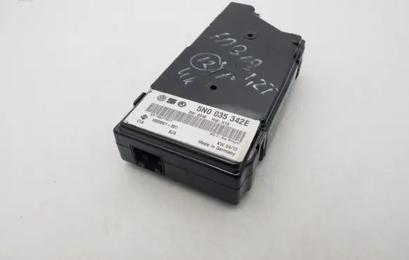 Skoda Fabia Mk2 (5J) Head unit multimedia control 5N0035342E