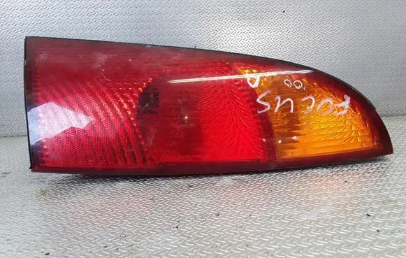 Ford Focus Rear/tail lights 1M5113404
