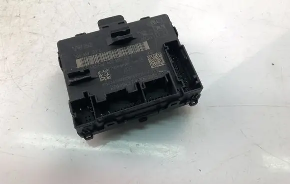 Volkswagen Golf VII Door control unit/module 5Q0959393K
