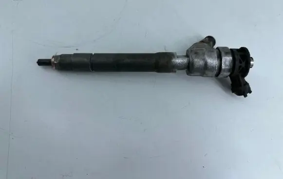 Nissan Qashqai Fuel injectors set 0445110546