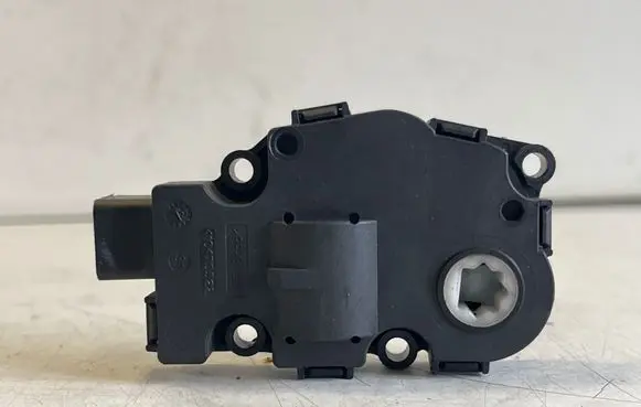 BMW X3 F25 Air flap motor/actuator EFB43603 100120123B