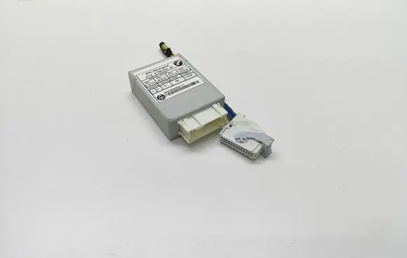 BMW 5 E60 E61 Air suspension control unit module (rear) 6784314 678431401 37146784314