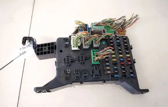 Ford Mondeo Mk III Fuse box set 1s7f14a073ae 1s7f-14a073-ae