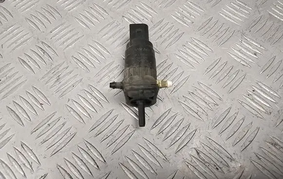 Volkswagen Golf V Windscreen/windshield washer pump 1K6955651