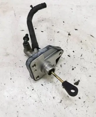 Hyundai Tucson JM Clutch master cylinder
