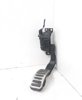 Volkswagen Phaeton Accelerator throttle pedal 3D1721503J