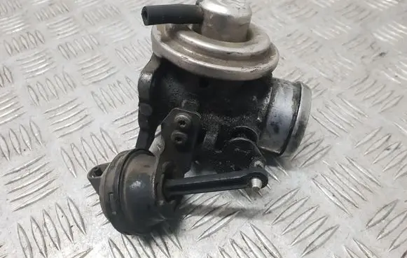 Skoda Octavia Mk1 (1U) EGR valve 038129637B