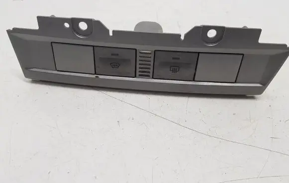 Ford Focus Windscreen/window heater switch 8V4T18C621AB 4M5113D734BC 8V4T18K574AB
