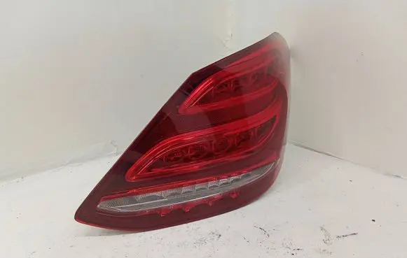 Mercedes-Benz C W205 Rear/tail lights A2059061457