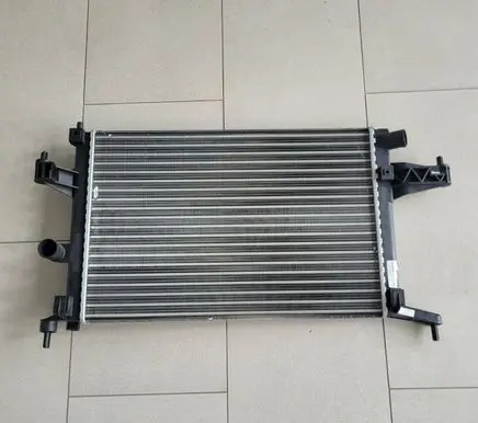 Opel Corsa C Coolant radiator 