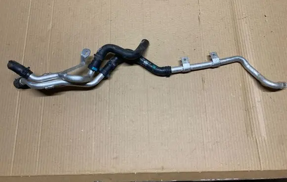 Land Rover Range Rover Sport L494 Engine coolant pipe/hose CPLA18B402AC