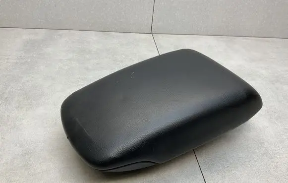 Nissan Pulsar Armrest 