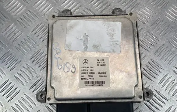 Mercedes-Benz SLK R172 Engine control unit/module A6519007401 A6519011801 28381036
