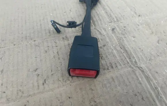 Skoda Superb B6 (3T) Front seatbelt buckle 3T0858471 23032011