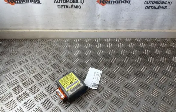 Mitsubishi Carisma Airbag control unit/module 0285001127