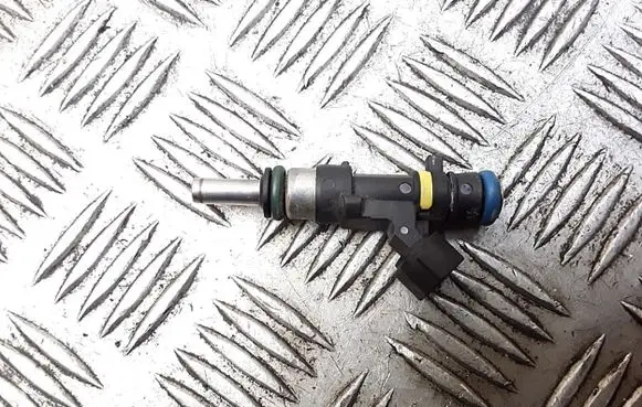Mitsubishi Outlander Fuel injector 1465a412 eat328
