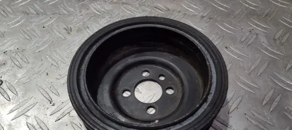 Volkswagen Golf V Crankshaft pulley 03g105243