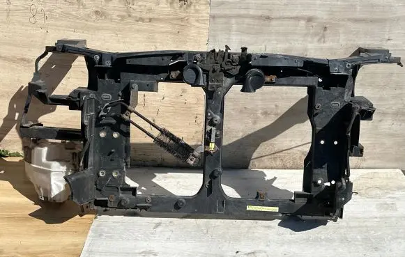 Infiniti FX Radiator support slam panel