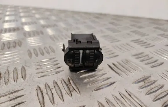Volkswagen Jetta V Headlight level height control switch 1K0941333