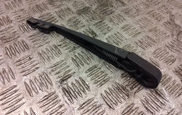 Mitsubishi Outlander Rear wiper blade arm 