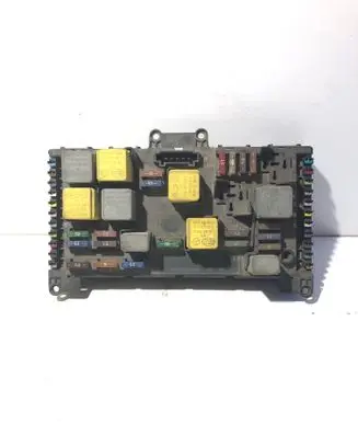 Mercedes-Benz Vito Viano W639 Fuse module A6395450401