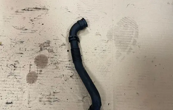 Skoda Superb B5 (3U) Breather/breather pipe/hose PX0446097