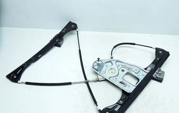 Mercedes-Benz CLC CL203 Front door electric window regulator A2037203846