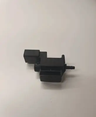 Audi A4 S4 B8 8K Air conditioning (A/C) pressure sensor 037906283C