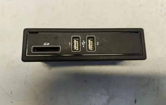 Mercedes-Benz C W205 USB socket connector A2058200526