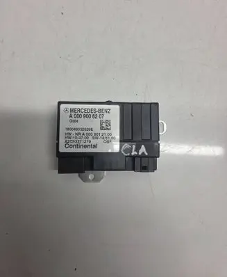 Mercedes-Benz CLA C117 X117 W117 Fuel injection pump control unit/module A0009006207 A0009012100 180049032629E