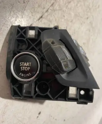 BMW X5 E70 Ignition key card reader 70P1038
