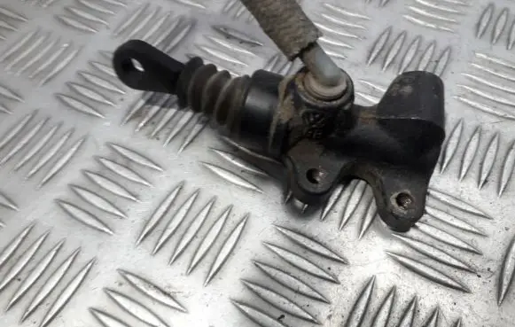 Volkswagen Transporter - Caravelle T4 Clutch master cylinder 