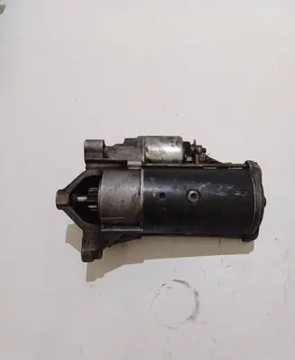 Renault Scenic I Starter motor D7R26