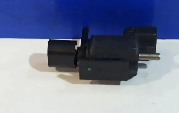 Hyundai Terracan Engine mount vacuum valve VACUUMVALVE
