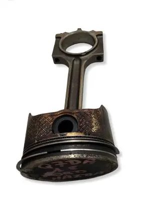 Ford Focus Piston with connecting rod 40151